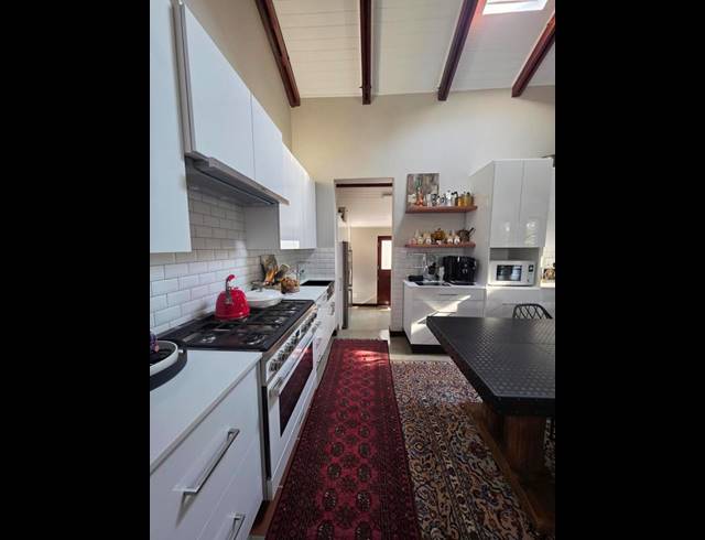 3 BEDROOM COMPLEX FOR SALE IN LYNNWOOD
